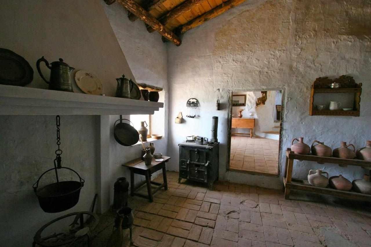 Hábitat Troglodita Almagruz Purullena Exterior foto